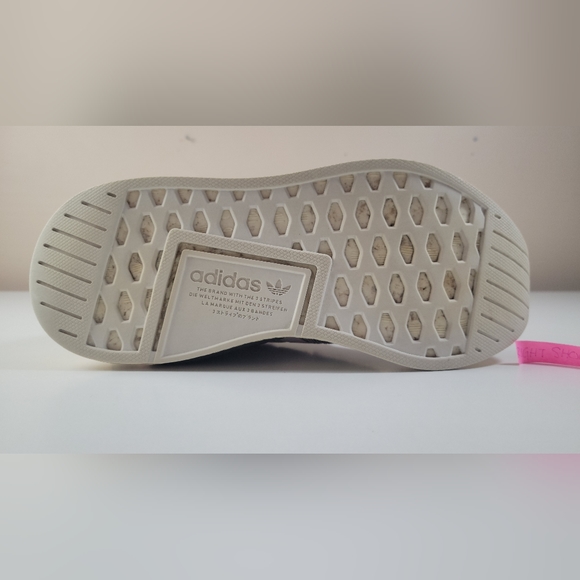 Adidas NMD R2 Primeknit Wonder Pink Size US 7 BY9521 - Picture 7 of 16